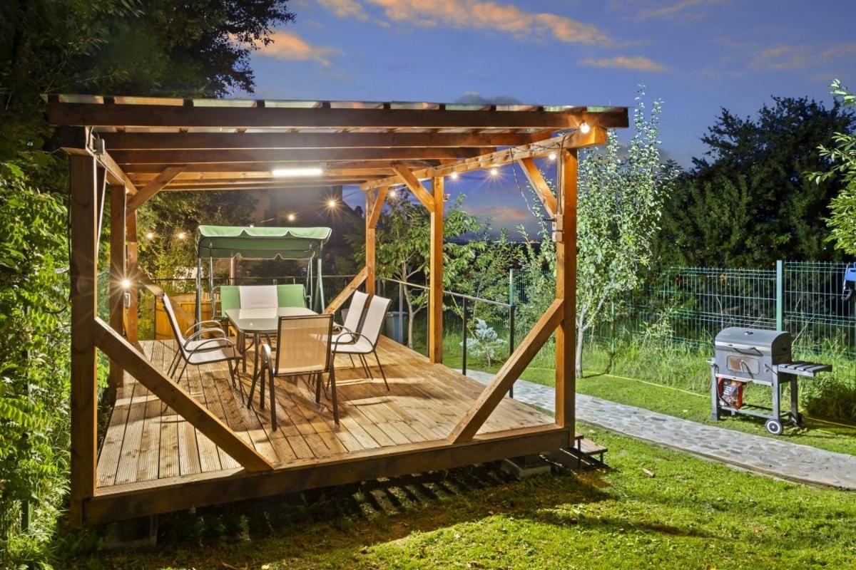 Silver Bungalow Сэчеле Экстерьер фото